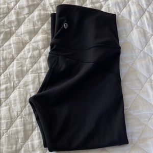 Lululemon in movement crop